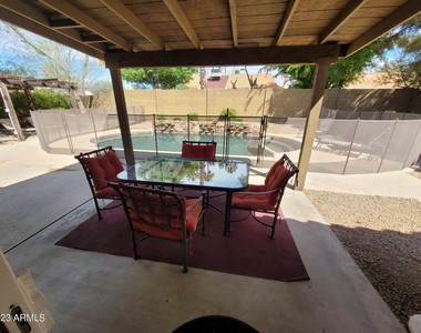 6002 E Beck Lane - Photo Thumbnail 23