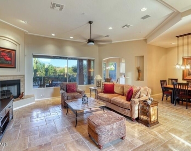 33571 N 70th Way - Photo Thumbnail 4
