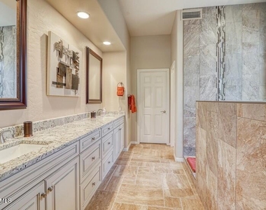 33571 N 70th Way - Photo Thumbnail 19