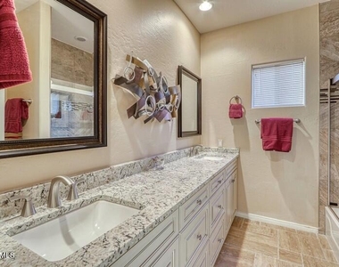 33571 N 70th Way - Photo Thumbnail 26