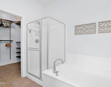 19550 N Grayhawk Drive - Photo Thumbnail 15