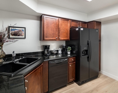 8787 E Mountain View Road - Photo Thumbnail 8