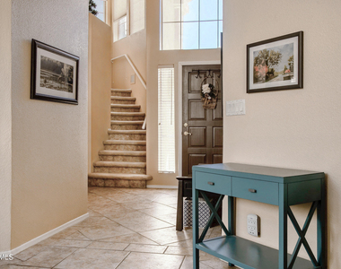 1136 E Hiddenview Drive - Photo Thumbnail 14