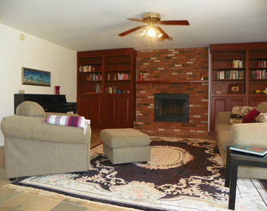 6032 N 77th Place - Photo Thumbnail 11