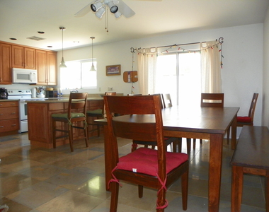 6032 N 77th Place - Photo Thumbnail 12