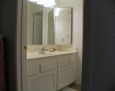 6032 N 77th Place - Photo Thumbnail 19