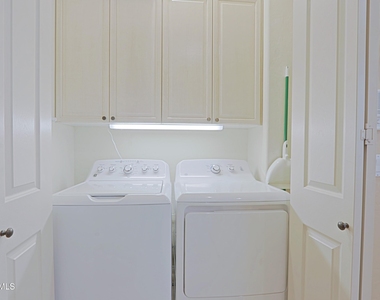6469 E Amber Sun Drive - Photo Thumbnail 14