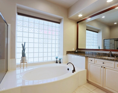 6469 E Amber Sun Drive - Photo Thumbnail 19