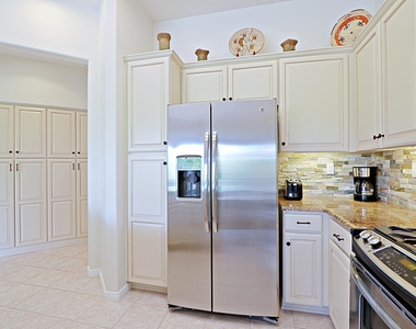 6960 E Whispering Mesquite Trail - Photo Thumbnail 11