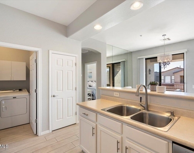19550 N Grayhawk Drive - Photo Thumbnail 9