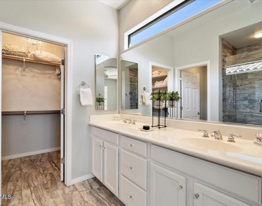 19550 N Grayhawk Drive - Photo Thumbnail 14