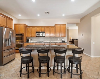 743 E Torrey Pines Place - Photo Thumbnail 11