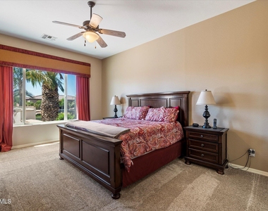 743 E Torrey Pines Place - Photo Thumbnail 20