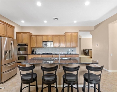 743 E Torrey Pines Place - Photo Thumbnail 9
