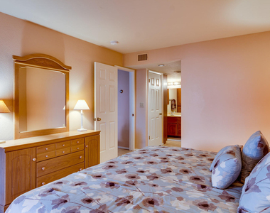 12212 N Paradise Village Parkway S - Photo Thumbnail 17