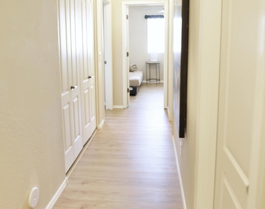 4212 E Vest Avenue - Photo Thumbnail 20