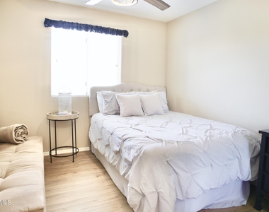 4212 E Vest Avenue - Photo Thumbnail 21