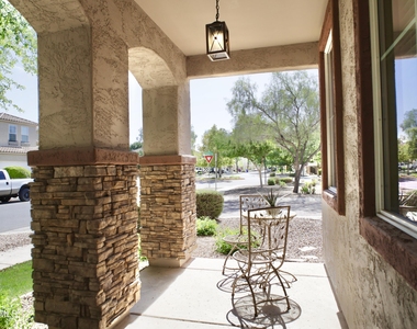 4212 E Vest Avenue - Photo Thumbnail 4