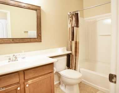 4212 E Vest Avenue - Photo Thumbnail 23