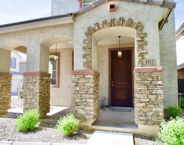4212 E Vest Avenue - Photo Thumbnail 28