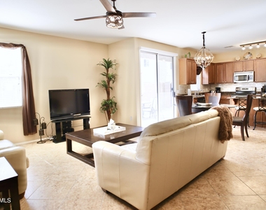 4212 E Vest Avenue - Photo Thumbnail 29