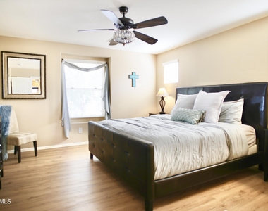 4212 E Vest Avenue - Photo Thumbnail 19