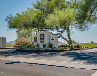 16801 N 94th Street - Photo Thumbnail 25