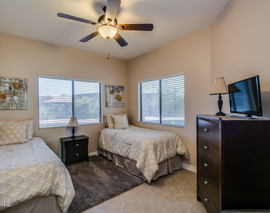 16801 N 94th Street - Photo Thumbnail 17