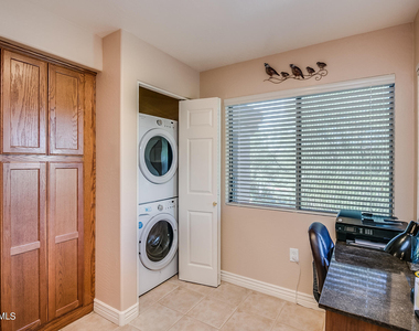 16801 N 94th Street - Photo Thumbnail 8