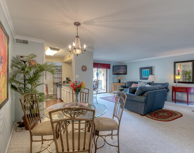 9340 N 92nd Street - Photo Thumbnail 7