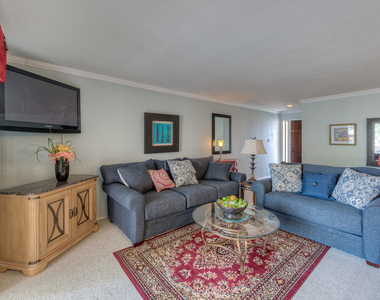 9340 N 92nd Street - Photo Thumbnail 5
