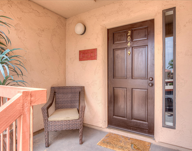 9340 N 92nd Street - Photo Thumbnail 2