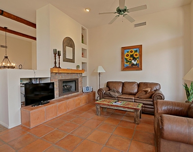 32761 N 69th Street - Photo Thumbnail 10