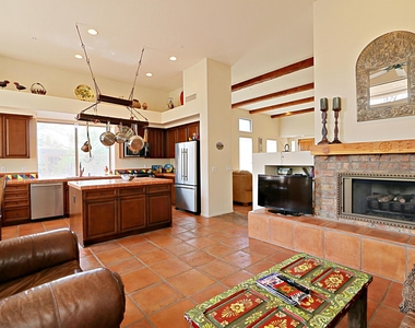 32761 N 69th Street - Photo Thumbnail 11