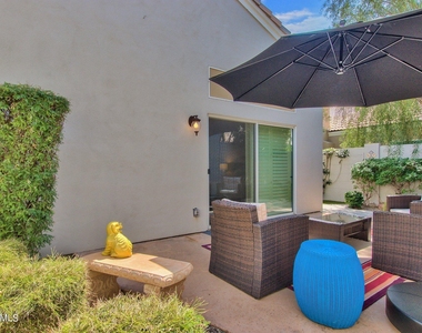 1138 E Amberwood Drive - Photo Thumbnail 29