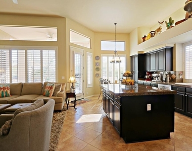 7125 E Canyon Wren Circle - Photo Thumbnail 7