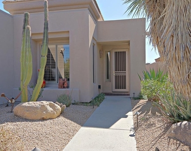 7125 E Canyon Wren Circle - Photo Thumbnail 2