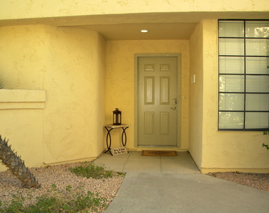 9707 E Mountain View Road - Photo Thumbnail 2