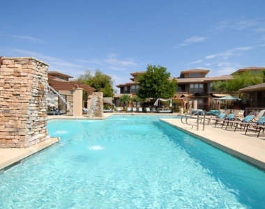 20100 N 78th Place - Photo Thumbnail 15