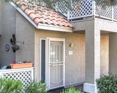 1633 E Lakeside Drive - Photo Thumbnail 5