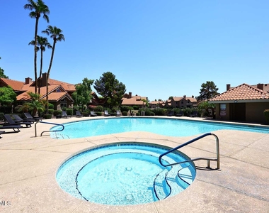 1633 E Lakeside Drive - Photo Thumbnail 29