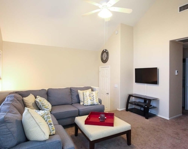 1633 E Lakeside Drive - Photo Thumbnail 15