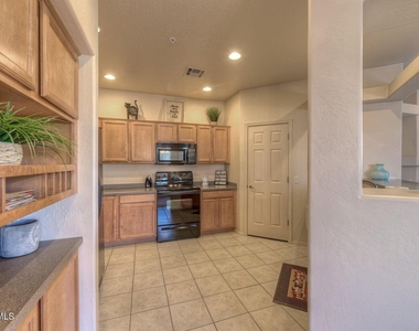 11500 E Cochise Drive - Photo Thumbnail 18