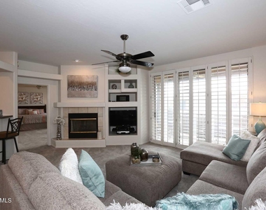 11500 E Cochise Drive - Photo Thumbnail 10