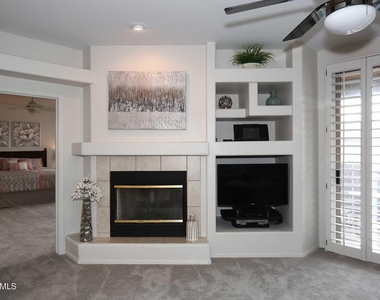 11500 E Cochise Drive - Photo Thumbnail 8