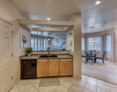 11500 E Cochise Drive - Photo Thumbnail 19