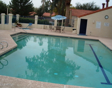 10074 E San Salvador Drive - Photo Thumbnail 10