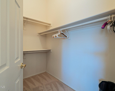 9023 W Lisbon Lane - Photo Thumbnail 38