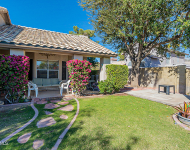 9023 W Lisbon Lane - Photo Thumbnail 69