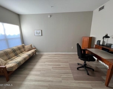 19700 N 76th Street - Photo Thumbnail 10